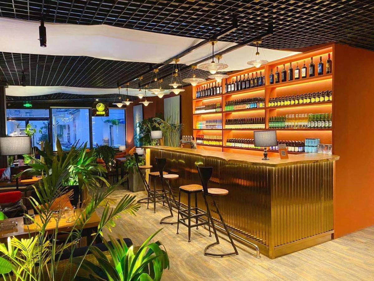 Lantian Garden Hostel Csingtao Kültér fotó