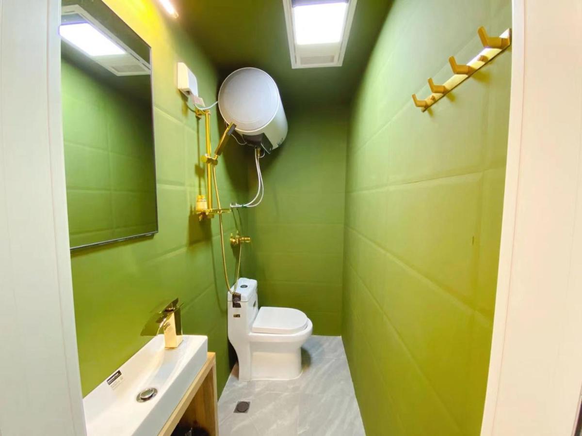 Lantian Garden Hostel Csingtao Kültér fotó