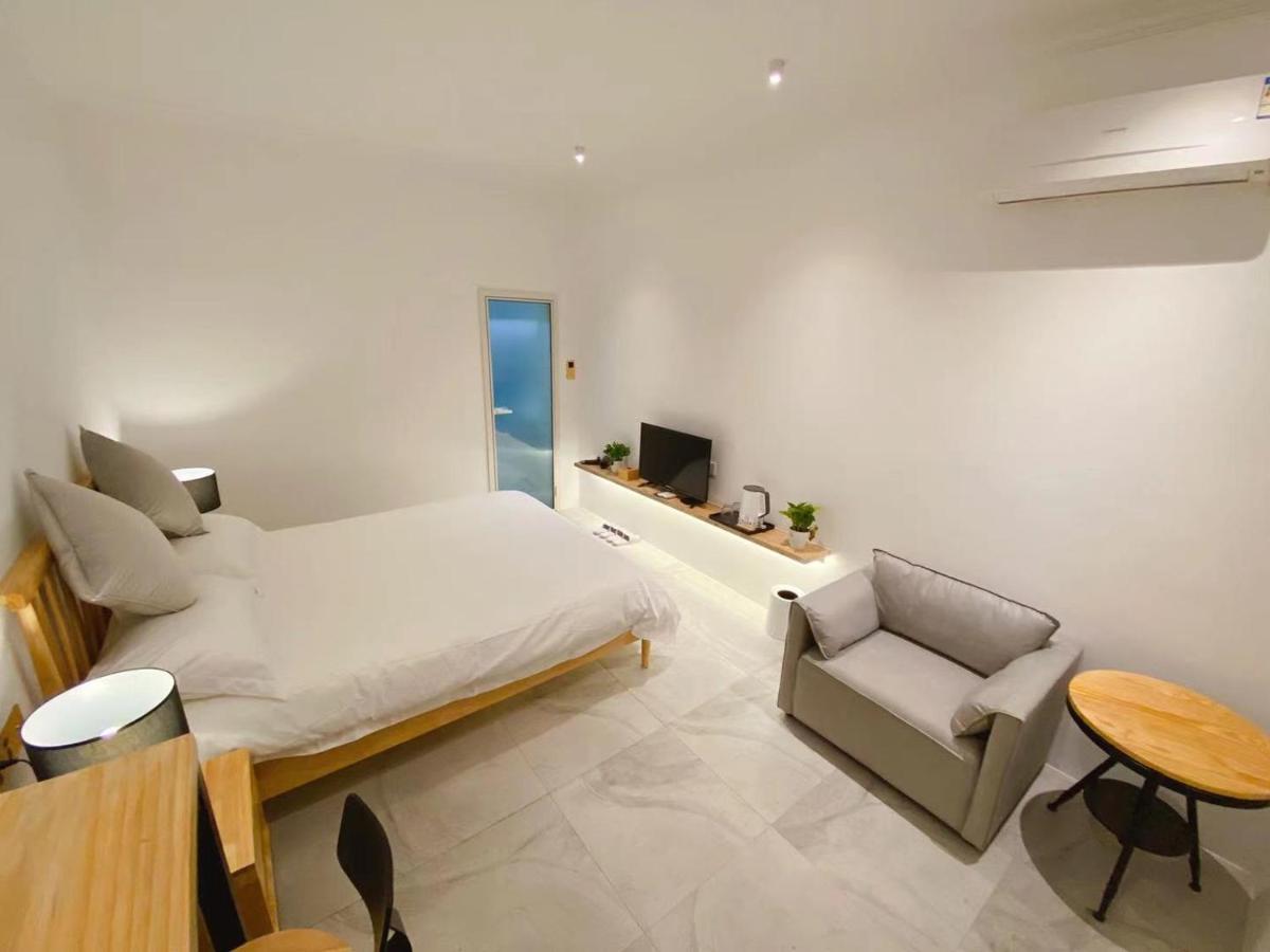Lantian Garden Hostel Csingtao Kültér fotó