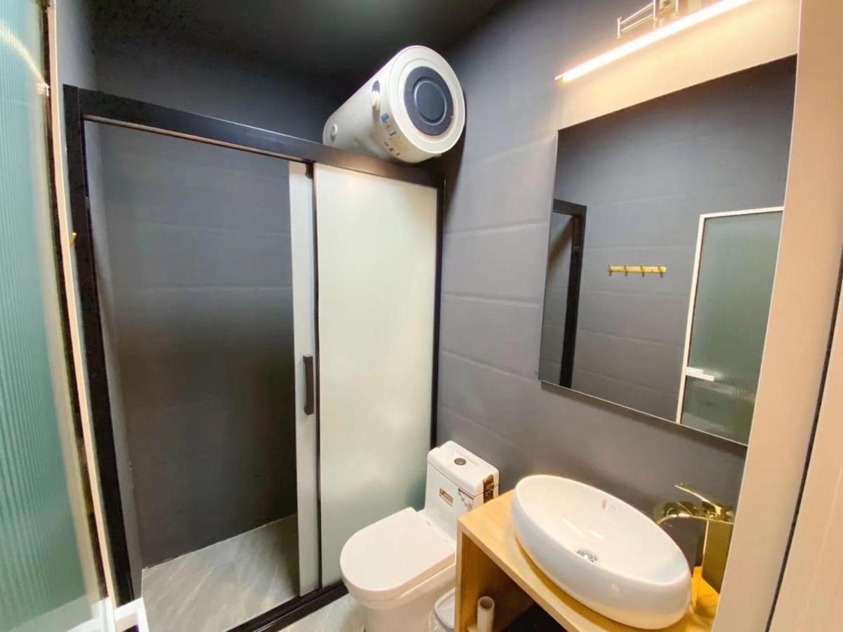 Lantian Garden Hostel Csingtao Kültér fotó