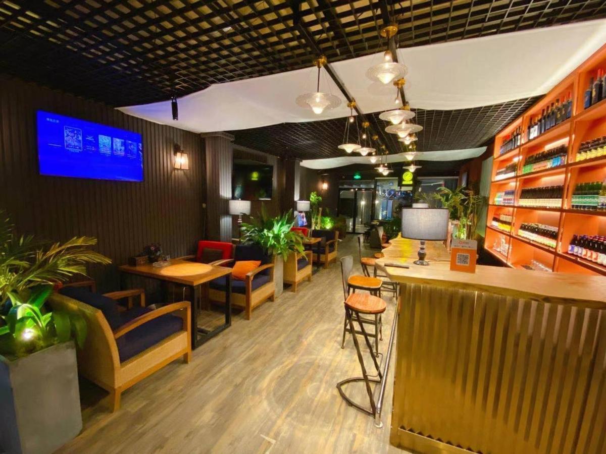 Lantian Garden Hostel Csingtao Kültér fotó