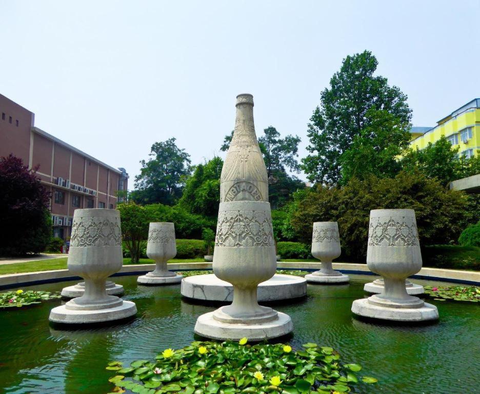 Lantian Garden Hostel Csingtao Kültér fotó