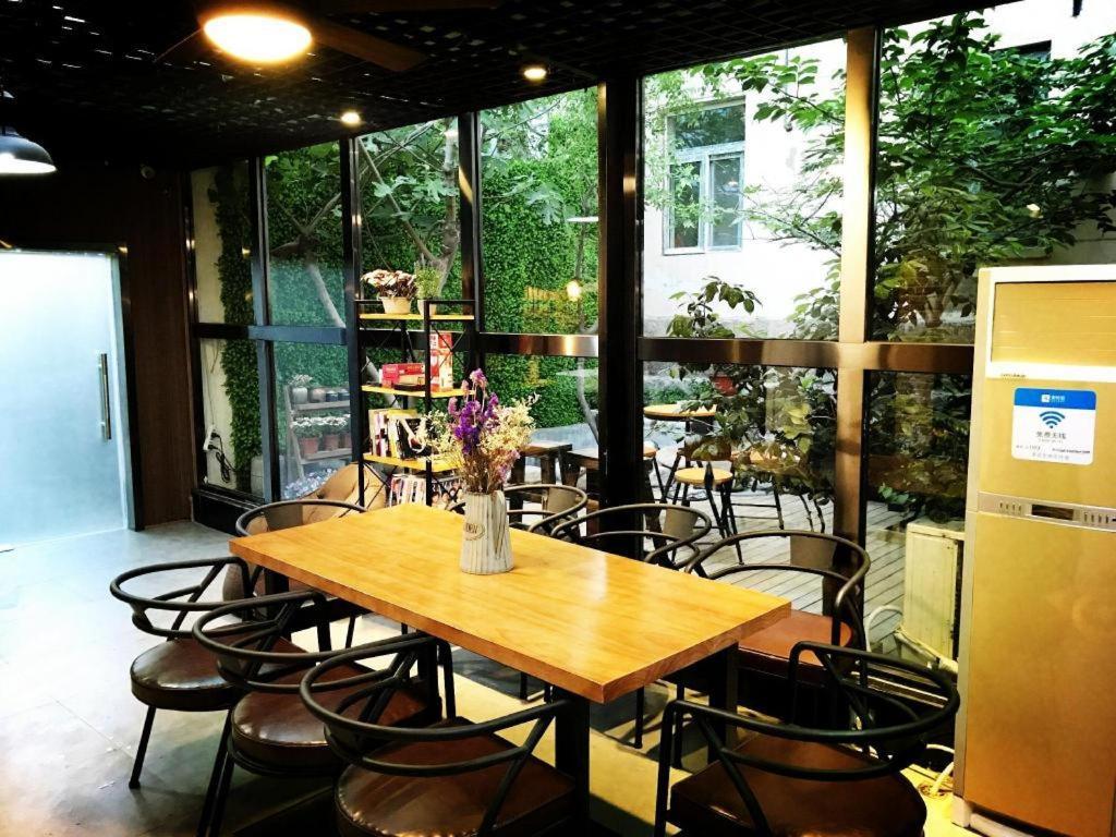 Lantian Garden Hostel Csingtao Kültér fotó
