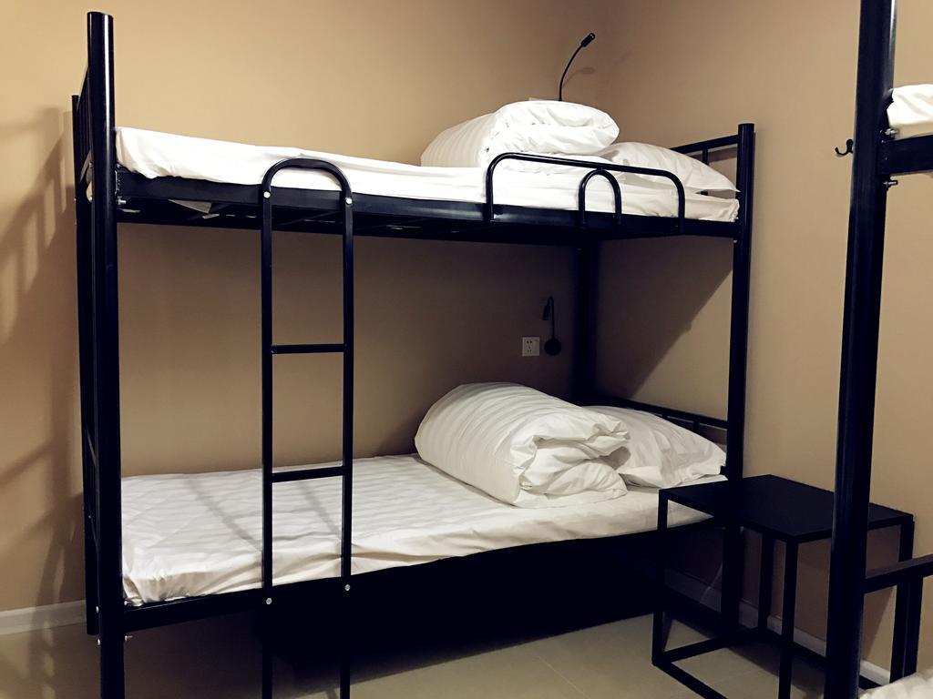 Lantian Garden Hostel Csingtao Kültér fotó